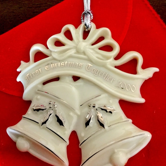 Lenox 2000 ornament - Picture 1 of 3